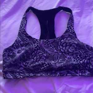 Lululemon sports bra
